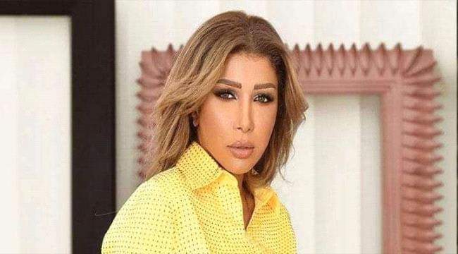 الفنانة اروى تصل عدن برفقة جثمان والدها