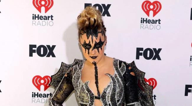 جوجو سيوا تدافع عن إطلالتها في حفل iHeartRadio الأخير