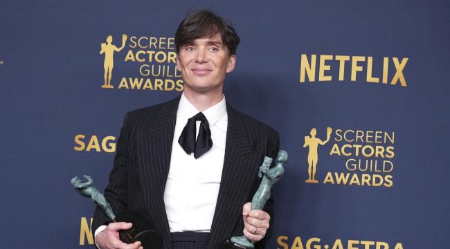 نجمات هوليوود يخطفن الأنظار و«Oppenheimer» يكتسح «SAG Awards».