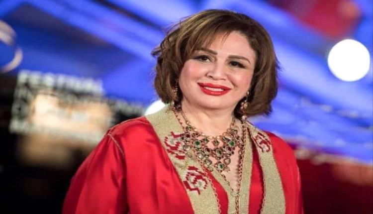 الفنانة إلهام شاهين تعلّق بطريقتها على أزمة شيرين مع طليقها