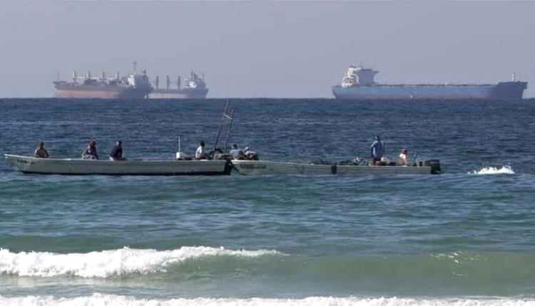 مقتل 4 بحارة يمنيين بهجوم على قاربهم في البحر الأحمر
