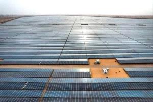 الكشف عن موعد دخول محطة الطاقة الشمسية بعدن للعمل
