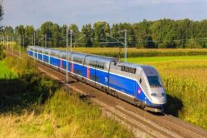 تفاصيل الهجوم الضخم على شبكة السكك الحديد الفرنسية
