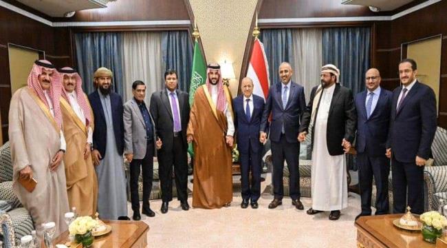 رئيس جامعة عربية:العليمي والعرادة وطارق يعملون للإبقاء على الوحدة ولا يفكرون في صنعاء