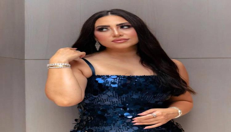 الفنانة بوسي تحتفل بعيد ميلادها بالرقص مع نجلها