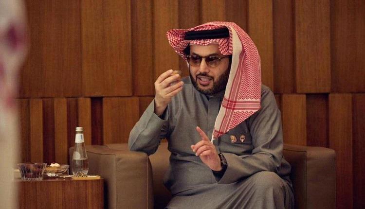 الموت يضرب الفن السعودي مرتين في يوم واحد... المستشار تركي آل الشيخ، رئيس هيئة الترفيه يُقدّم واجب العزاء